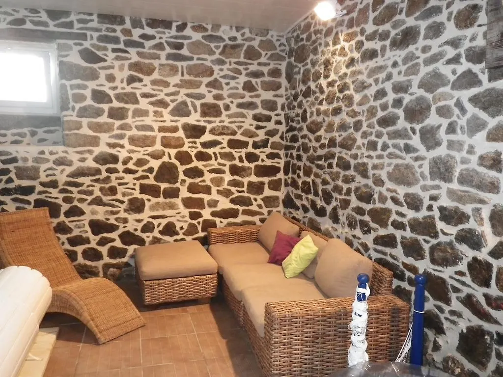Chambres D'Hotes A La Ferme De La Rochelle Bed & Breakfast Roz-Landrieux 0*,