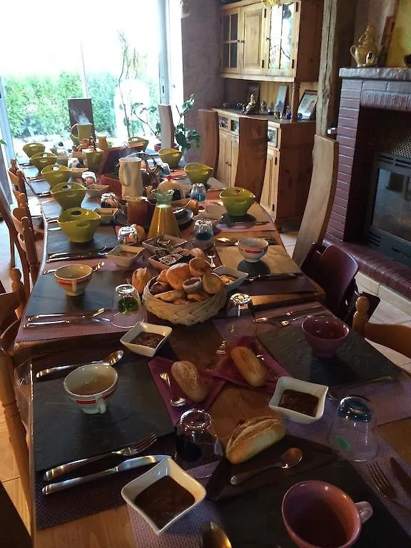 Chambres D'Hotes A La Ferme De La Rochelle Bed & Breakfast Roz-Landrieux